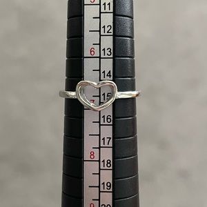 🩵 3/$15 🩵 Heart Ring